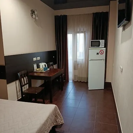 Hotel Genuez 3*