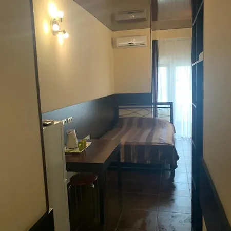 Hotel Genuez 3*