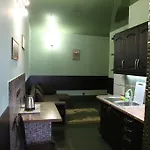 Genuez מלון 3*