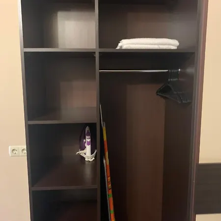 генуез Готель